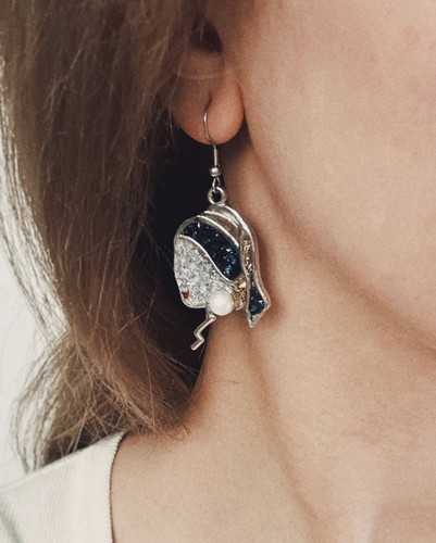 گوشواره دختری با گوشواره مروارید ۲