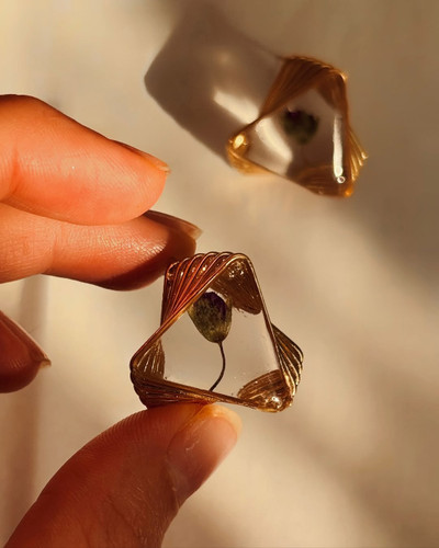 گوشواره فریم استیل و گل طبیعی