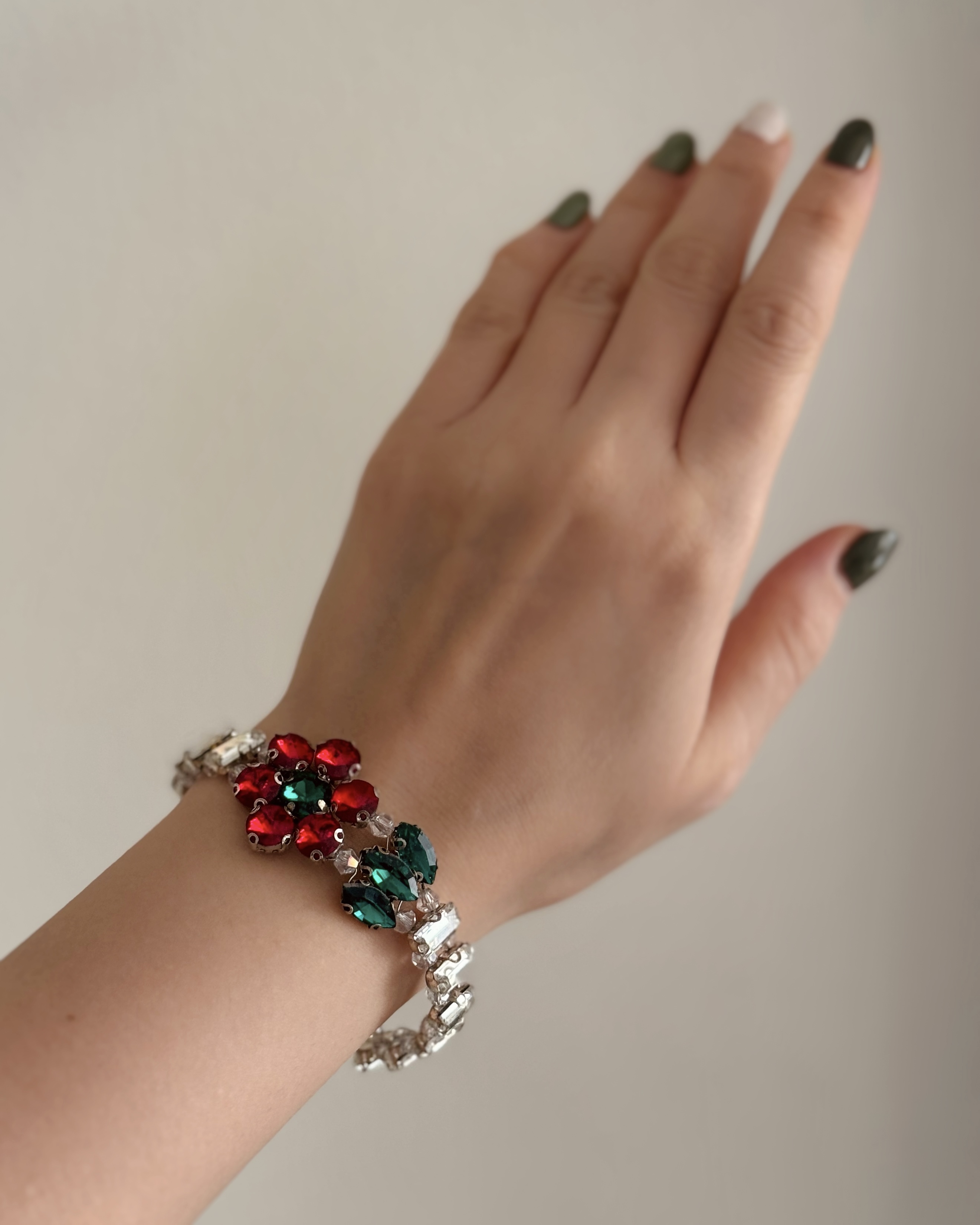 دستبند رومینا