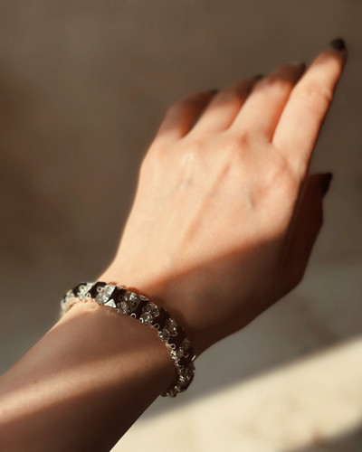 دستبند روشنا